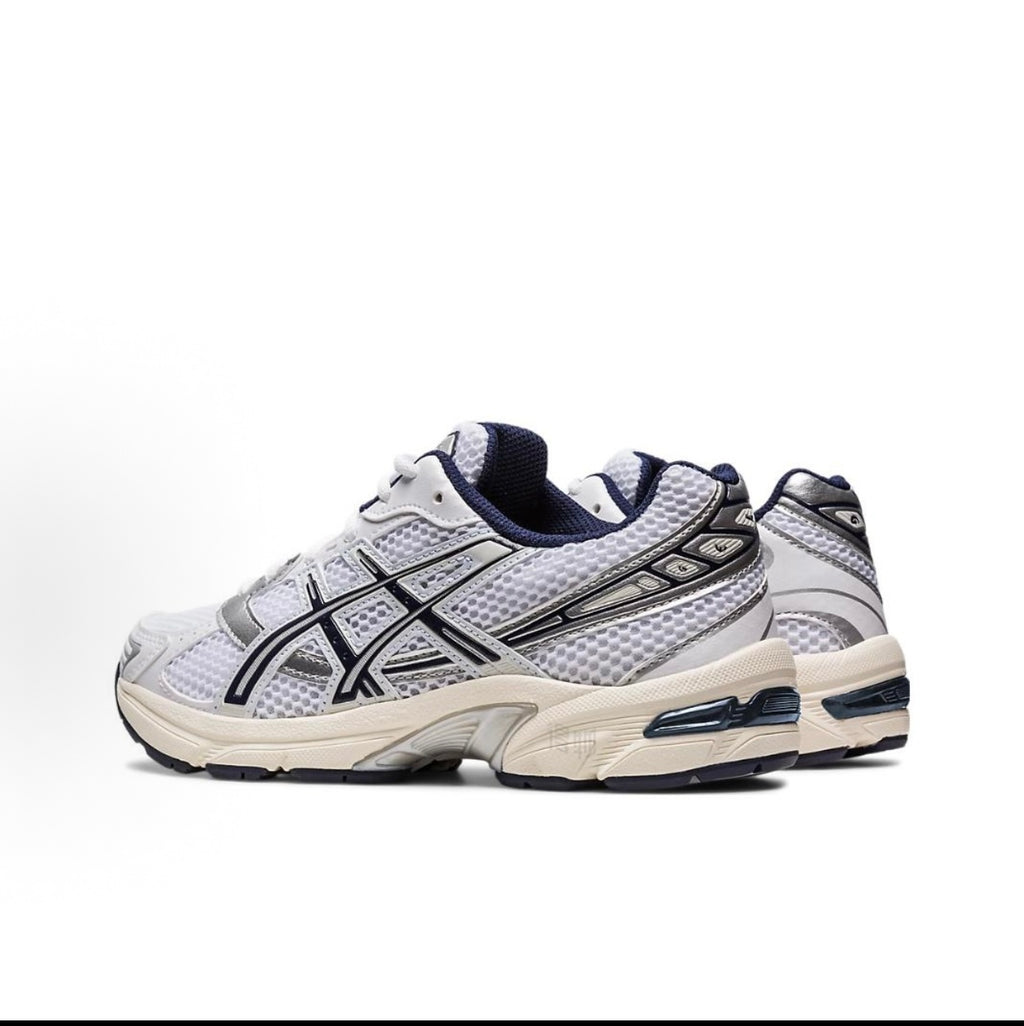 ASICS GEL Sneakers – White, Silver & Navy